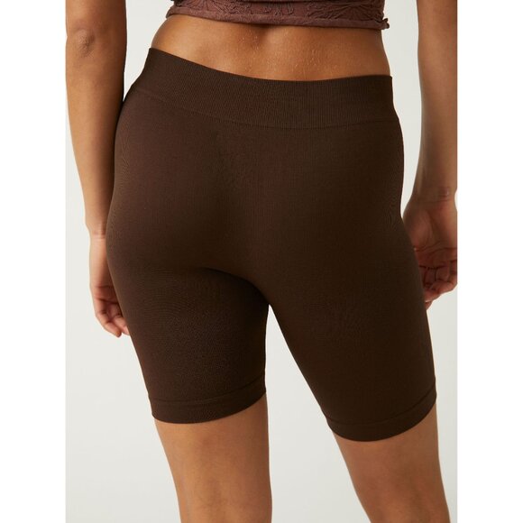 FREE PEOPLE Seamless Bike Short / Chocolate Merlot - Picture 4 of 6
